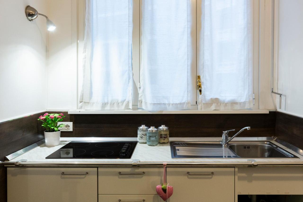 Apartament Living Isola Mediolan Zewnętrze zdjęcie